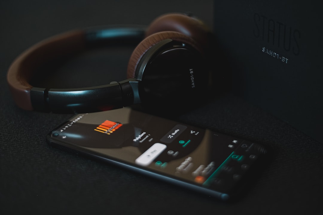Photo listening