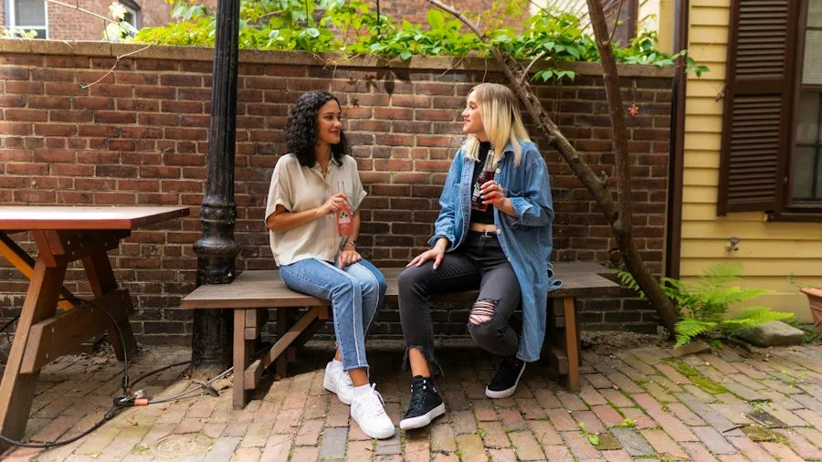 Photo friendship tips advice